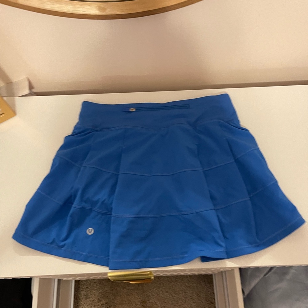 Lululemon pace rival skirt